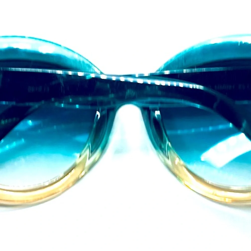 Contemporary Blue and Green Gradient Sunglasses